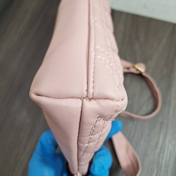 Blush Pink Heart Quilted Crossbody Bag Gold Heart Lock Faux Leather Messenger - Picture 7 of 10